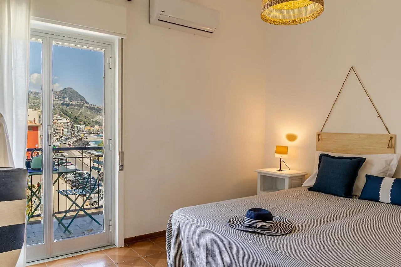 Mari Sea Home Giardini Naxos Lejlighed