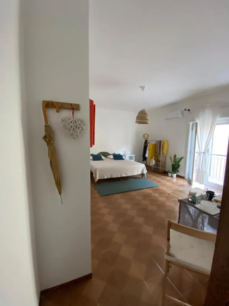 Mari Sea Home Giardini Naxos Lejlighed