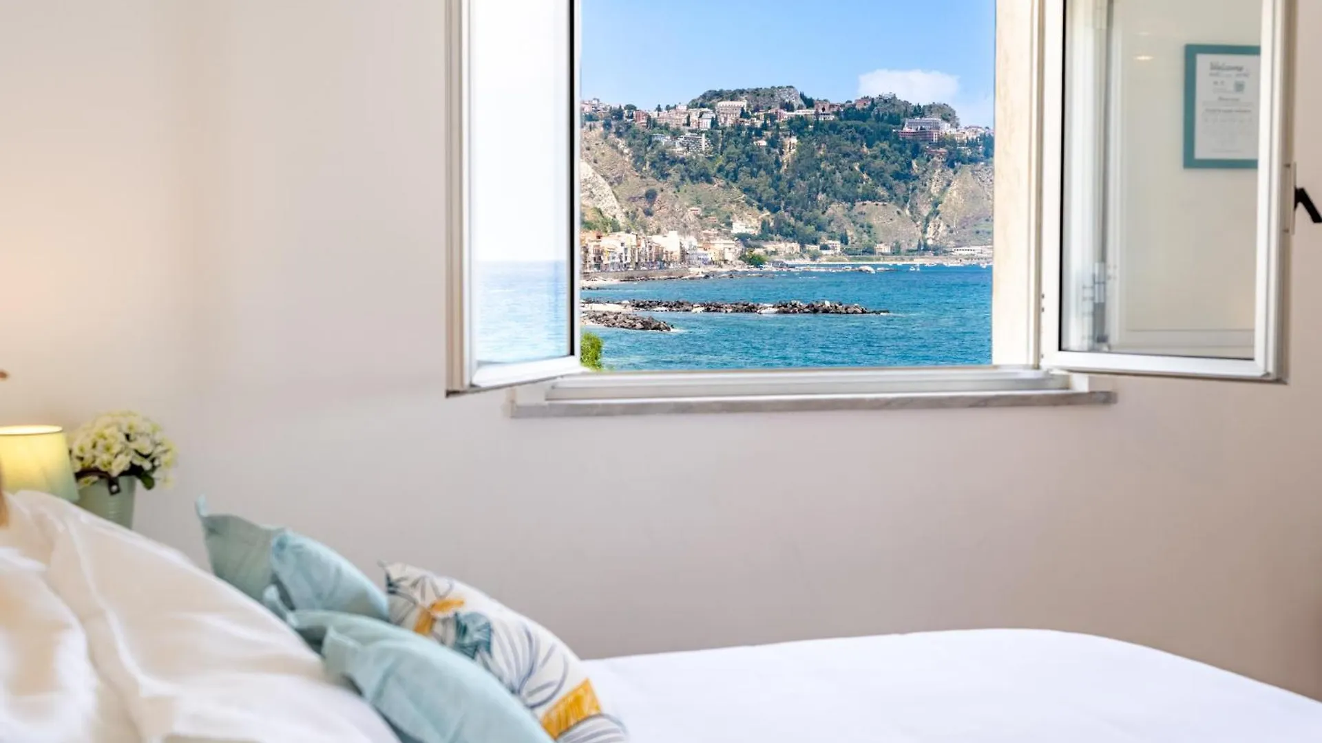 Mari Sea Home Giardini Naxos 0*,  Italien